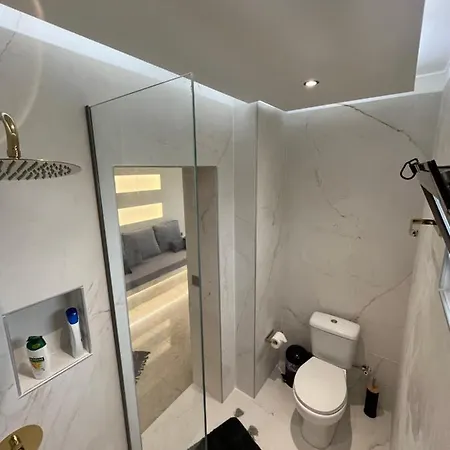 2-luxury Jacuzzi White By The Sea *