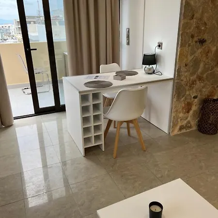 Apartment 2-luxury Jacuzzi White By The Sea