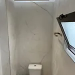 2-luxury Jacuzzi White By The Sea דירה *