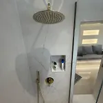 דירה 2-luxury Jacuzzi White By The Sea עיר רודוס
